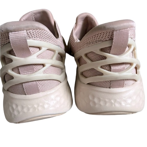 KIZIK Fawn Athens Sneaker - Picture 7 of 10